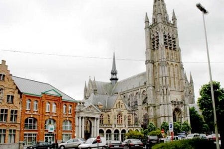 La Catedral de Ypres y la Primera Guerra Mundial La Catedral de Ypres y la Primera Guerra Mundial