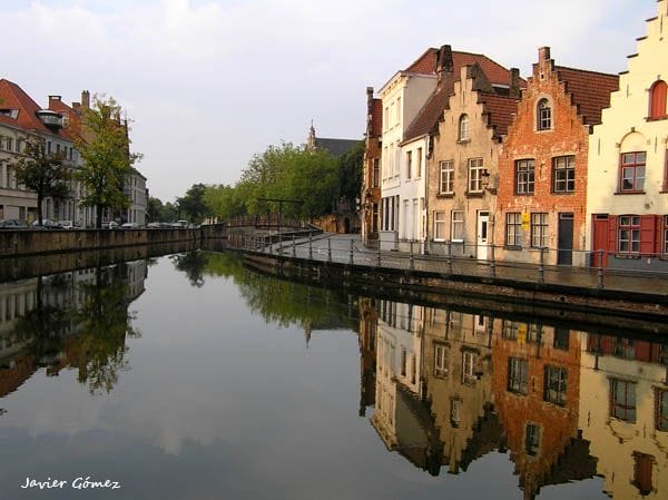 Canales de Brujas Bélgica