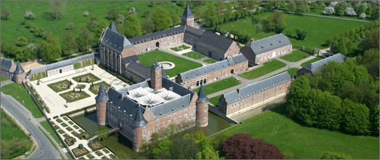 Tongeren, el Castillo Teutónico de Alden Biesen Tongeren, el Castillo Teutónico de Alden Biesen