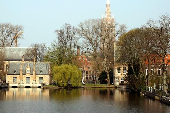 El Lago del Amor, el Minnewater, en Brujas