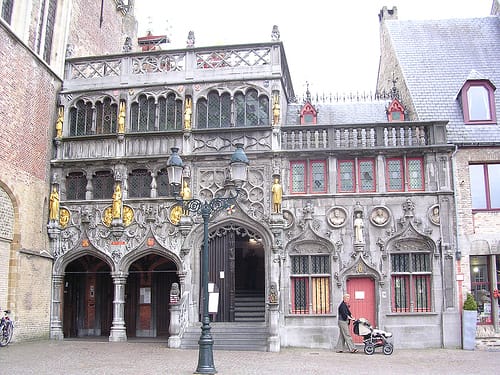 La Basilica de la Santa Sangre en Brujas La Basilica de la Santa Sangre en Brujas