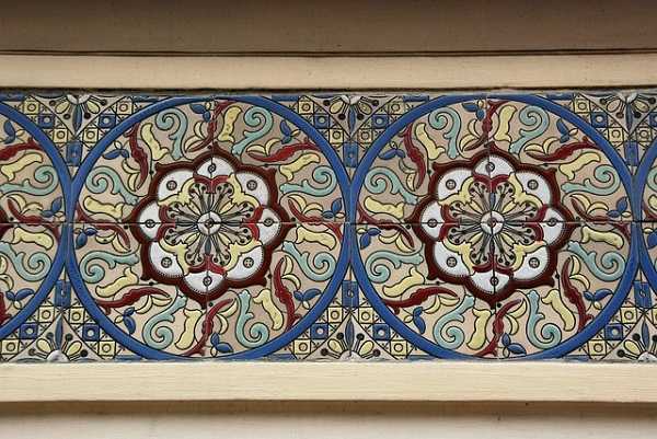 Detalle de vidriera de Art Nouveau en Bruselas