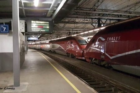 ¿Qué estaciones de tren hay en Bruselas?