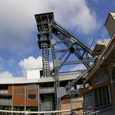 Bois du Cazier, Museos de la Mina, el Cristal y la Industria Bois du Cazier, Museos de la Mina, el Cristal y la Industria