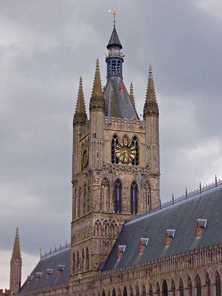 Torre de la Catedral de Ypres