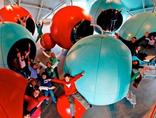 Las Esferas de los Niños, dormir en el Atomium