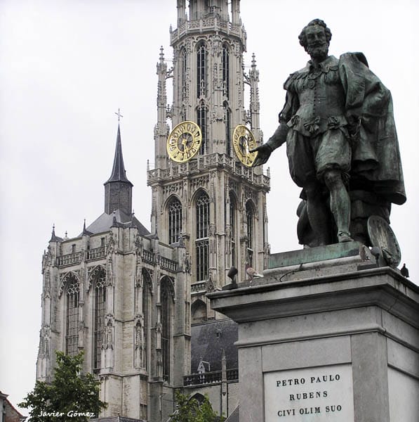 Rubens frente a la catedral de Amberes 2