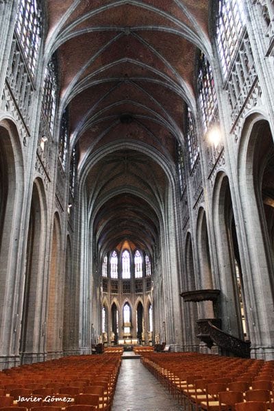 Colegiata de Saint Waudru de Mons - interior - 1
