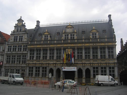 La Halle aux Draps de Tournai, salon de telas