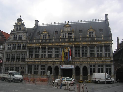 La Halle aux Draps de Tournai, salon de telas La Halle aux Draps de Tournai, salon de telas