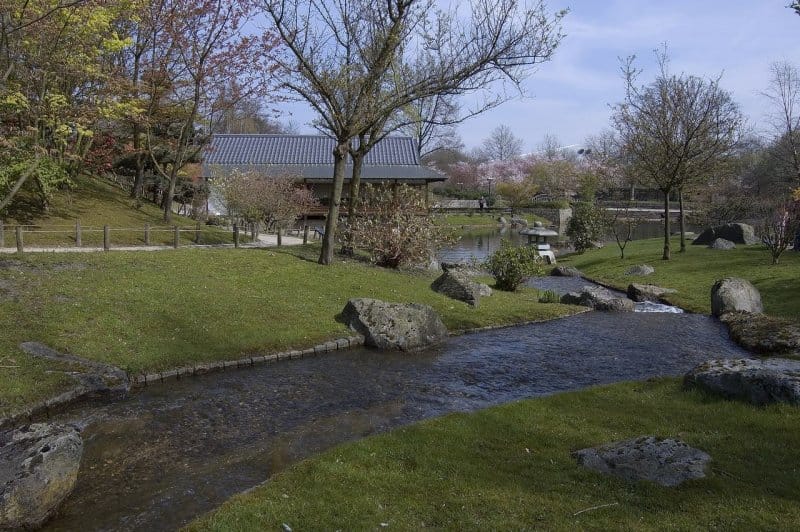 Hasselt, el Jardín Japonés y el Museo Bokrijk