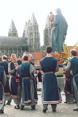 Gran Procesión de Tournai, historia y tradición Gran Procesión de Tournai, historia y tradición