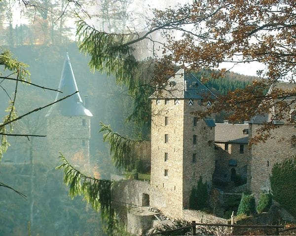 El Castillo de Reinhardstein, fortaleza alemana en Bélgica