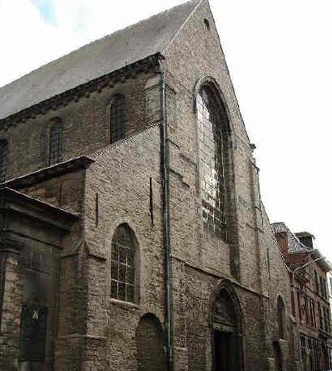 La Iglesia de San Piat en Tournai La Iglesia de San Piat en Tournai