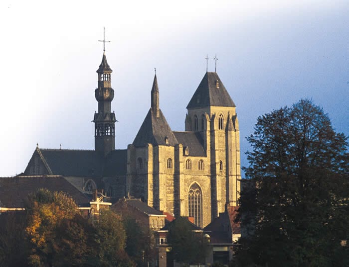 La Iglesia de San Leonardo en Zoutleeuw La Iglesia de San Leonardo en Zoutleeuw